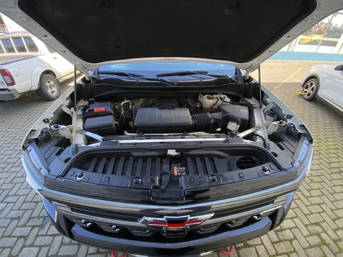 Chevrolet Silverado 6.2 Zr2 4x4 At 4p año 2023