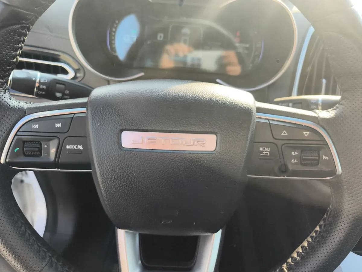 Jetour X70 1.5t Plus 4x2 At 5p año 2022