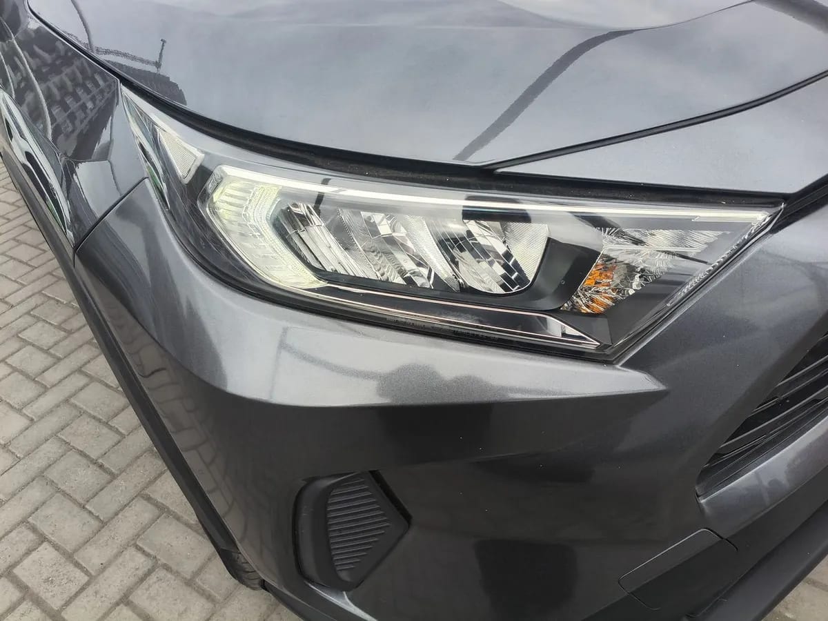Toyota Rav 4 2.0 Le 4x2 Mt 5p año 2022
