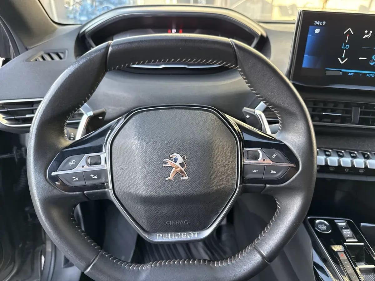 Peugeot 3008 1.5 Allure Pack Bluehdi 130 4x2 Eat8 5p año 2024