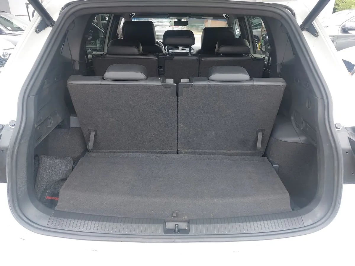 Volkswagen Tiguan 2.0 Tsi Limited 4motion 4x4 At 5p año 2019