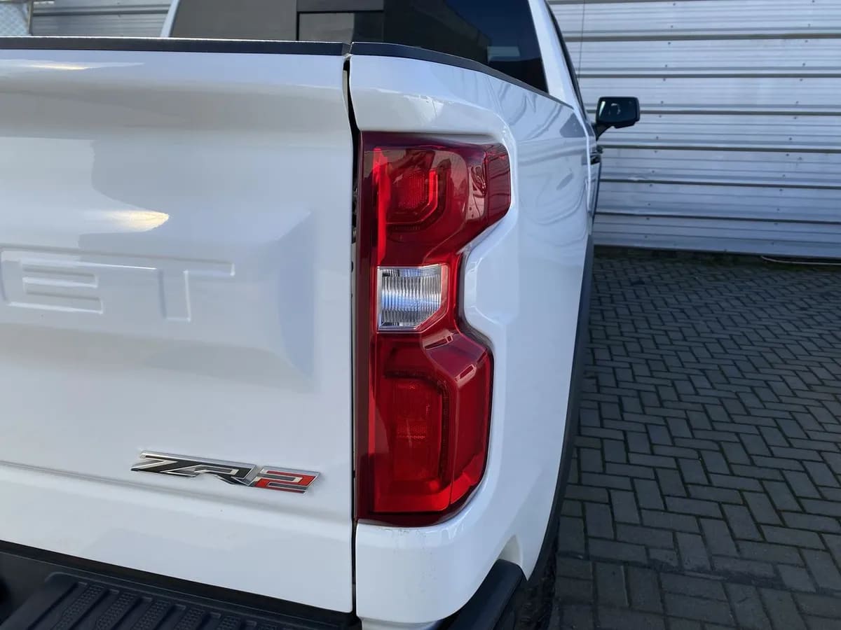 Chevrolet Silverado 6.2 Zr2 4x4 At 4p año 2023