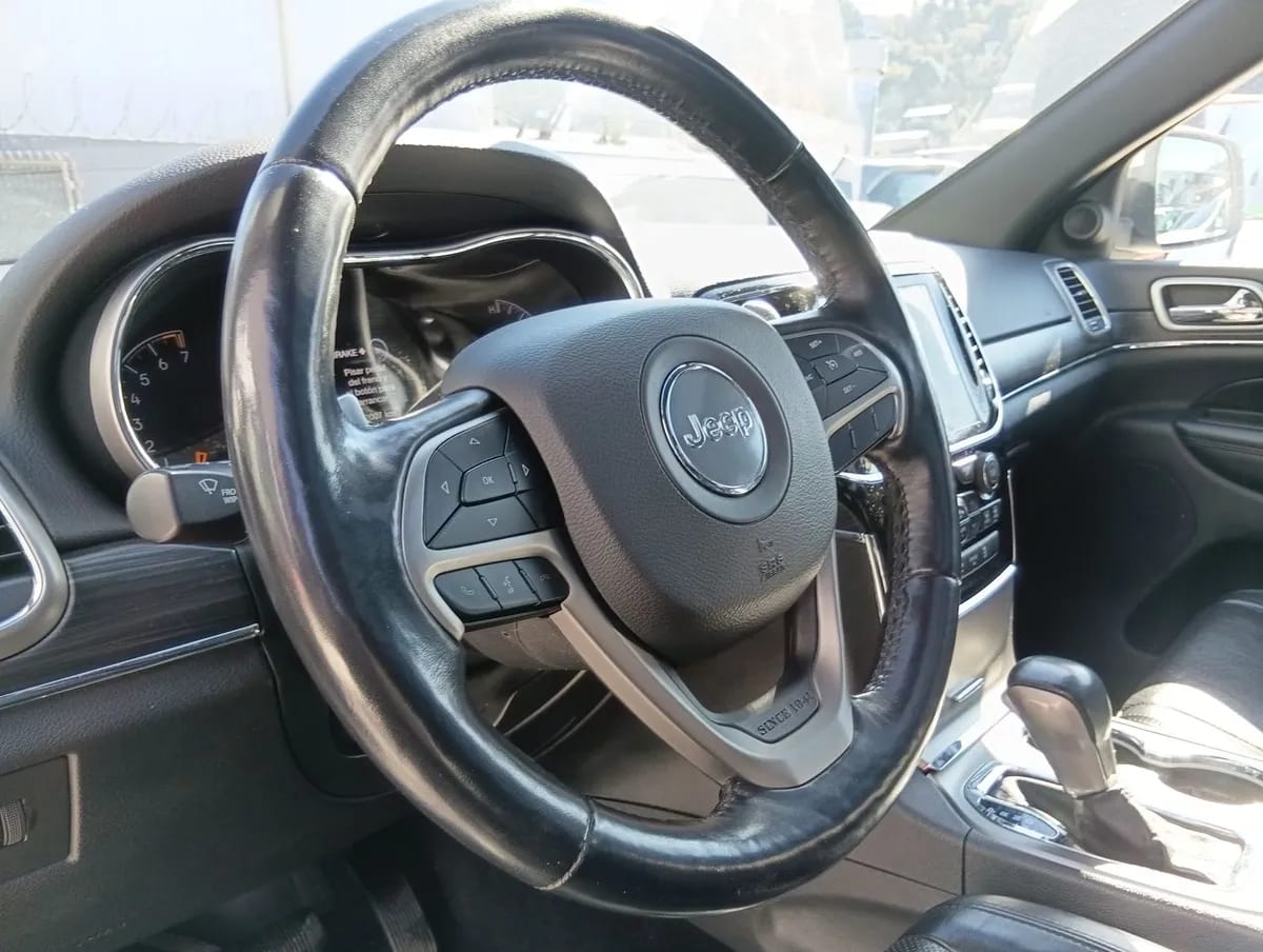 Jeep Grand Cherokee 3.6 Limited Lx 4wd At 5p año 2021