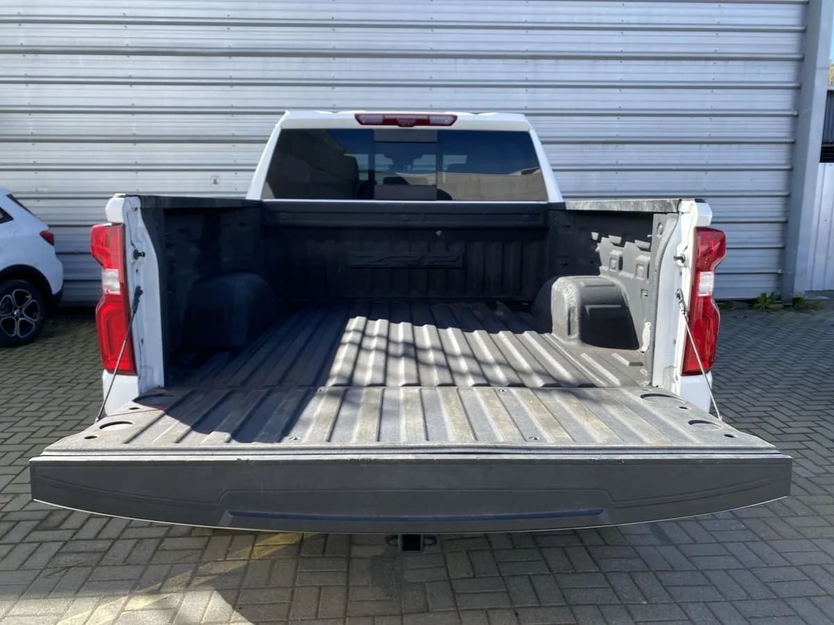 Chevrolet Silverado 6.2 Zr2 4x4 At 4p año 2023