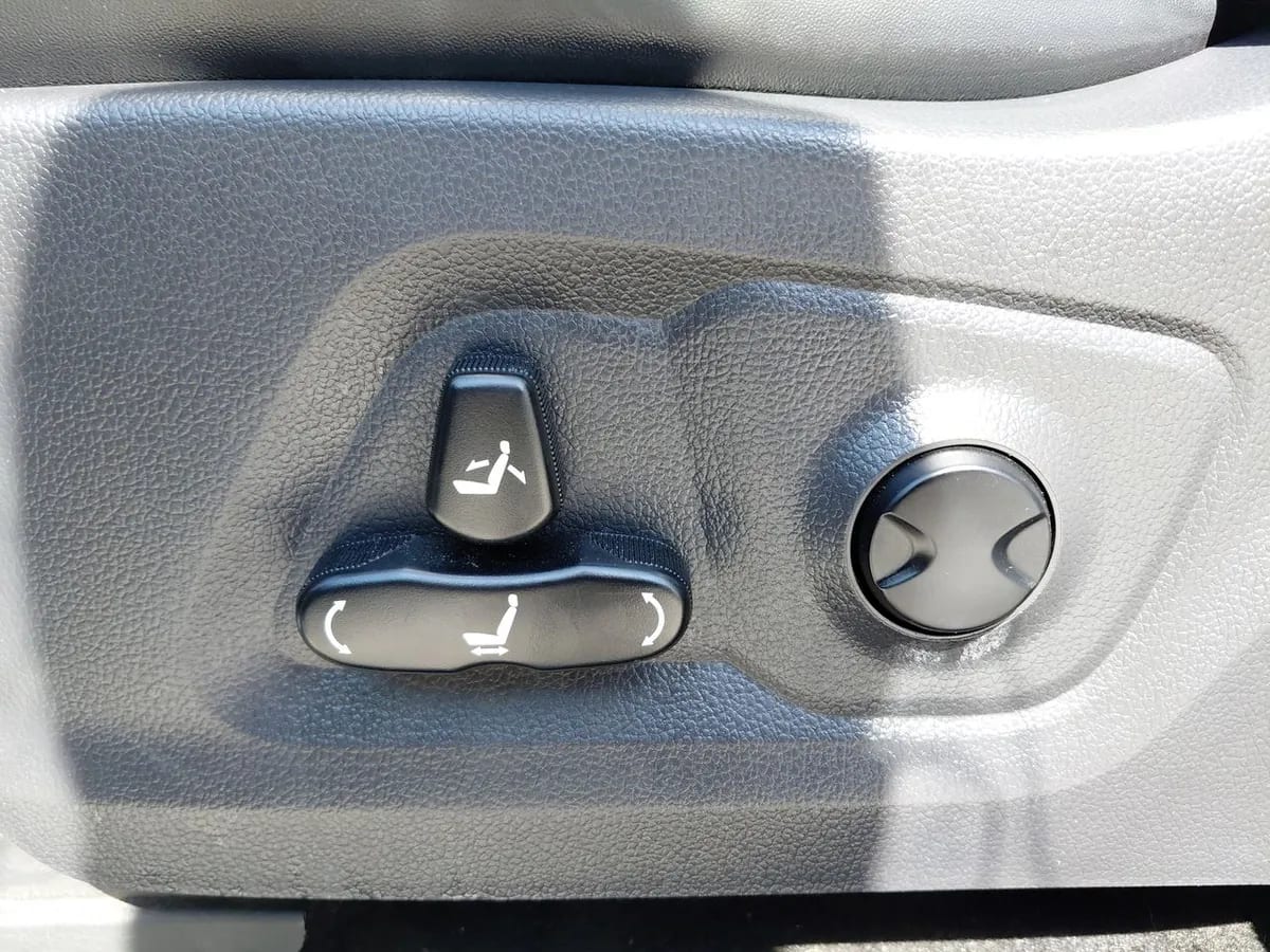 Ssangyong Musso 2.2 Grand Limited Plus Td Diesel 4wd At6 4p año 2024