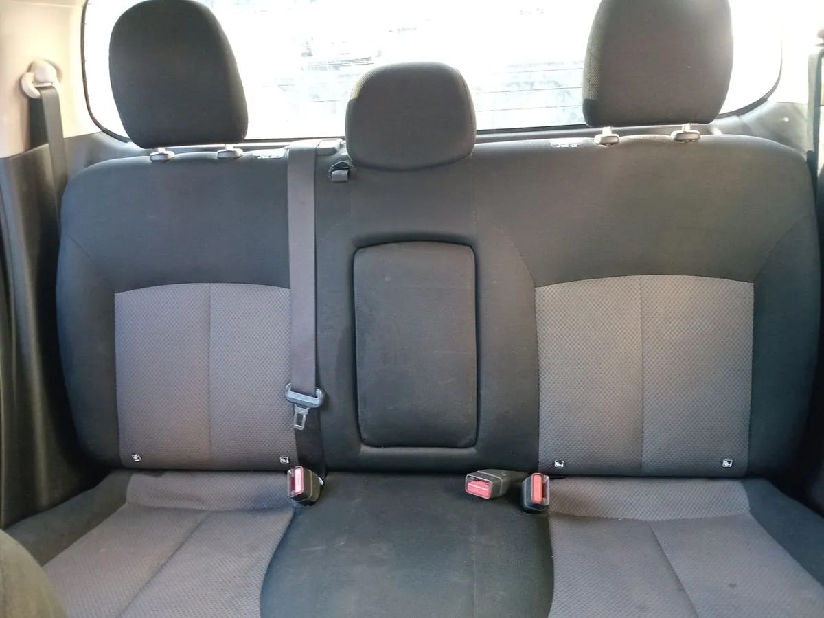Mitsubishi L200 2.2 Katana Crt Diesel Dob. Cab. 4x4 Mt 4p año 2024