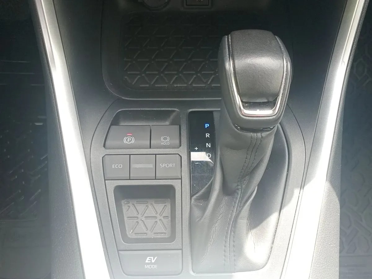 Toyota Rav 4 2.5 Xse Hybrid 4x2 Cvt At 5p año 2024