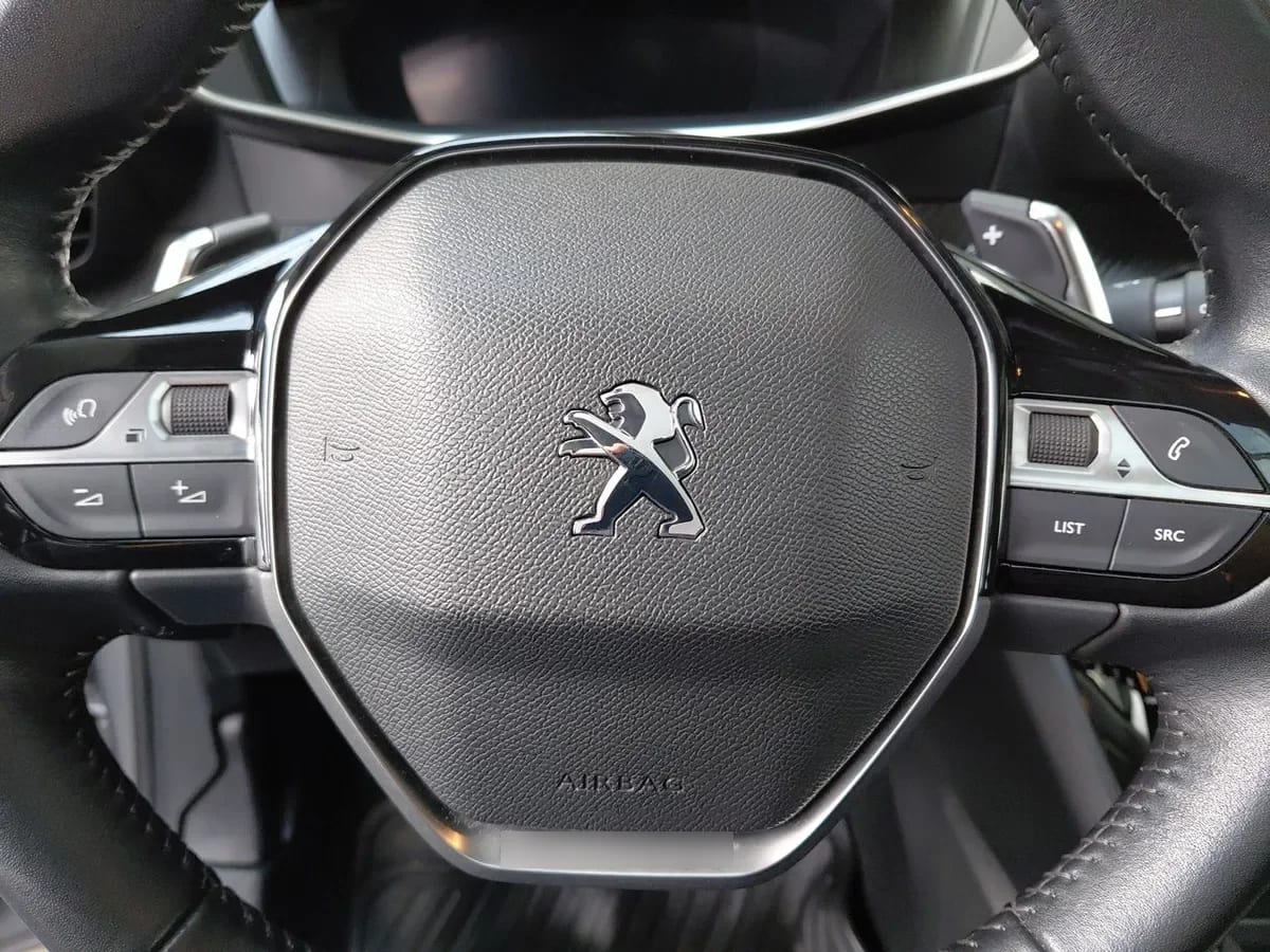 Peugeot 208 1.2 Gt Puretech 4x2 130 Eat8 5p año 2021