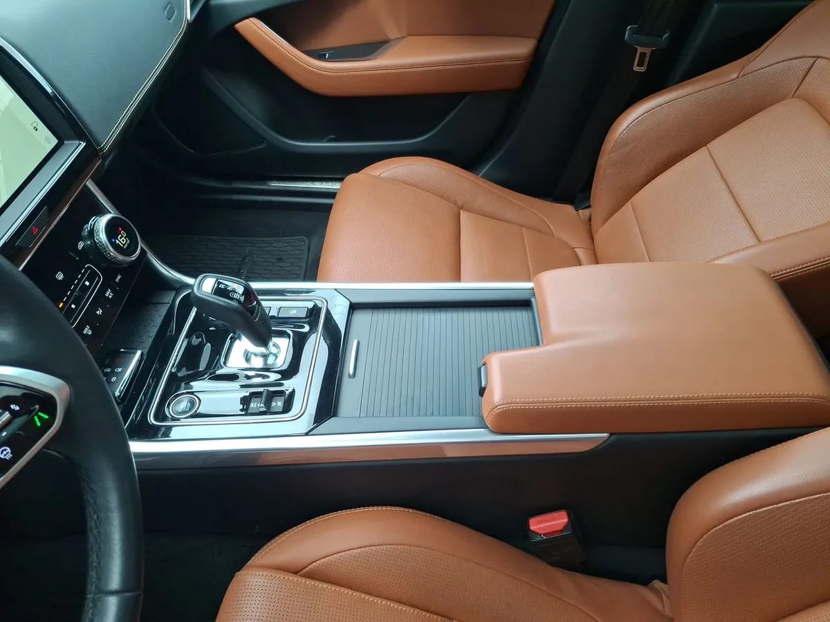 Jaguar Xe 2.0 R Dynamic S Rwd 4x2 250hp At 4p año 2024