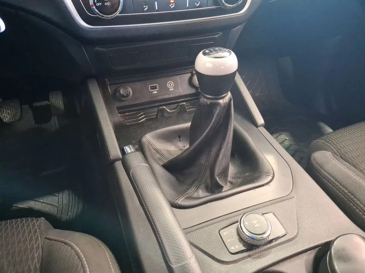 Ssangyong Musso 2.2 Grand Glx Td Diesel 4wd Mt6 4p año 2022