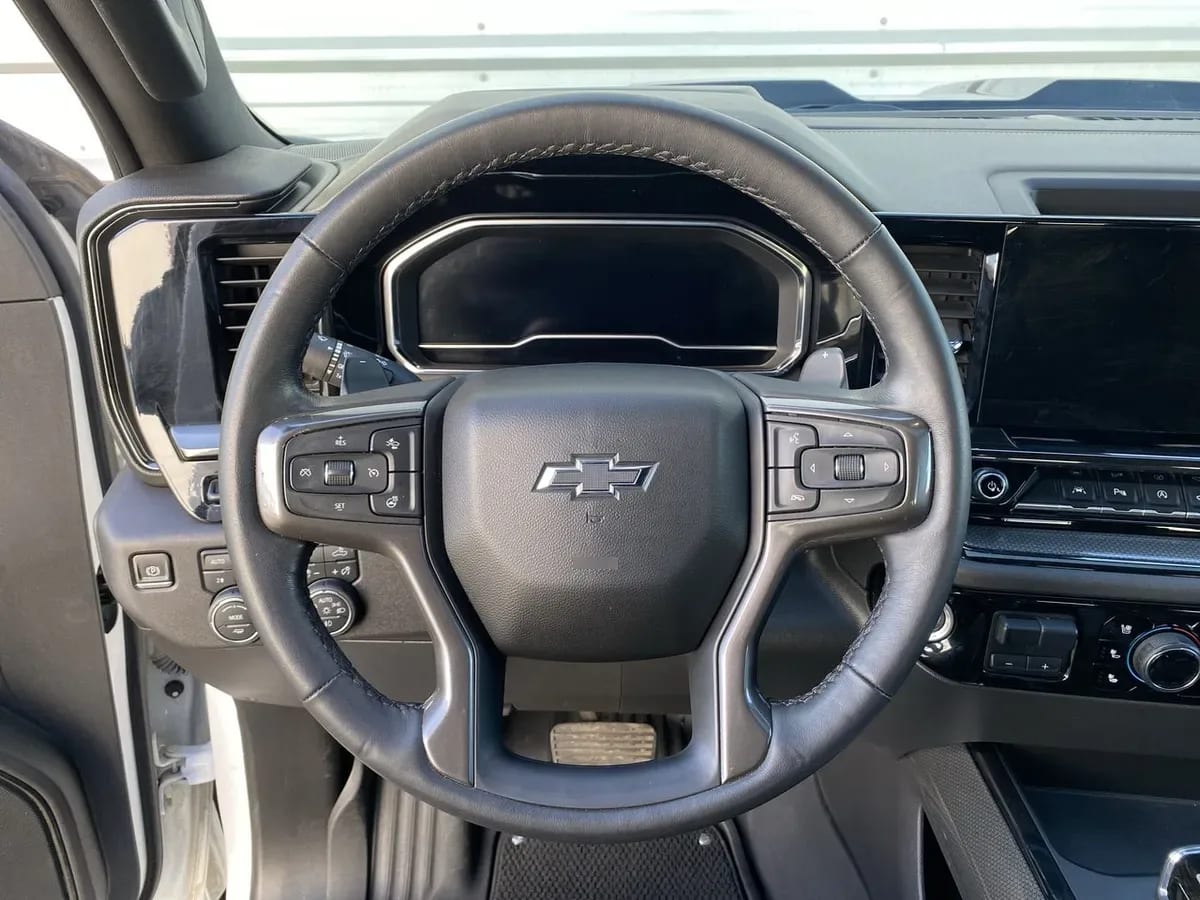 Chevrolet Silverado 6.2 Zr2 4x4 At 4p año 2023
