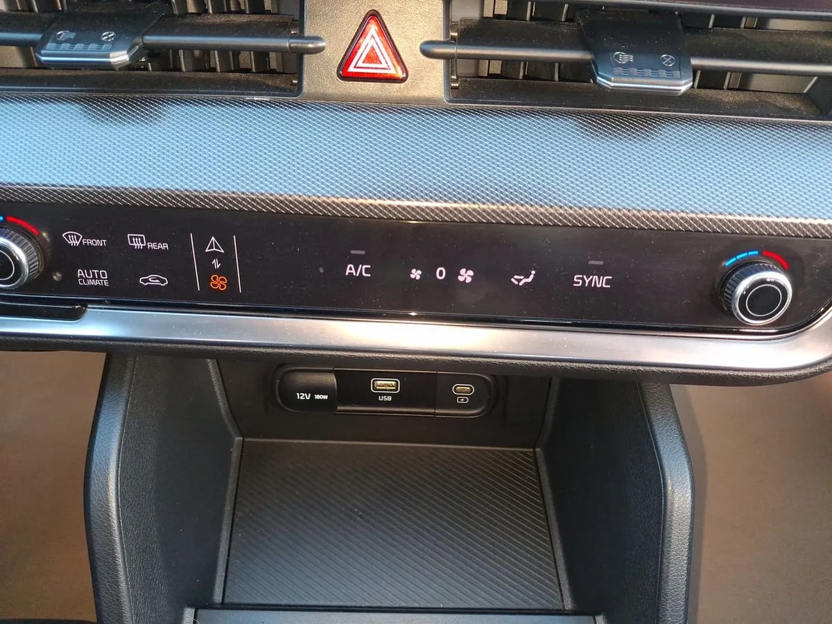 Kia Sportage 2.0 Ex Dies 2wd 8at 5p año 2025