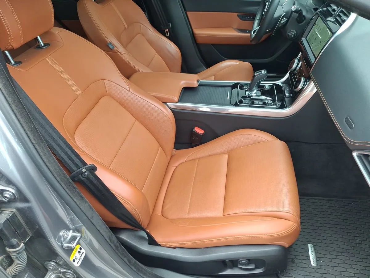 Jaguar Xe 2.0 R Dynamic S Rwd 4x2 250hp At 4p año 2024