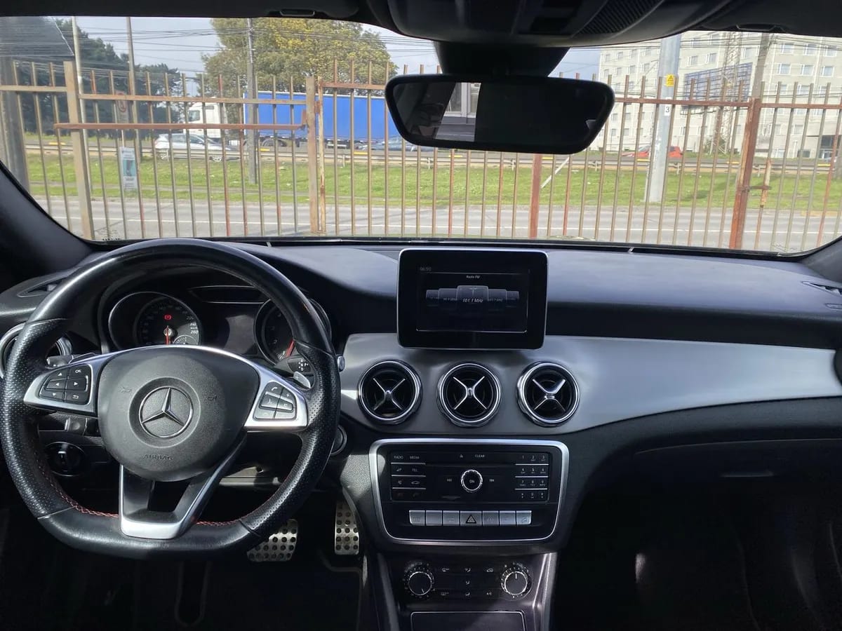 Mercedes-Benz Gla 250 2.0 4matic 4x4 At 5p año 2019