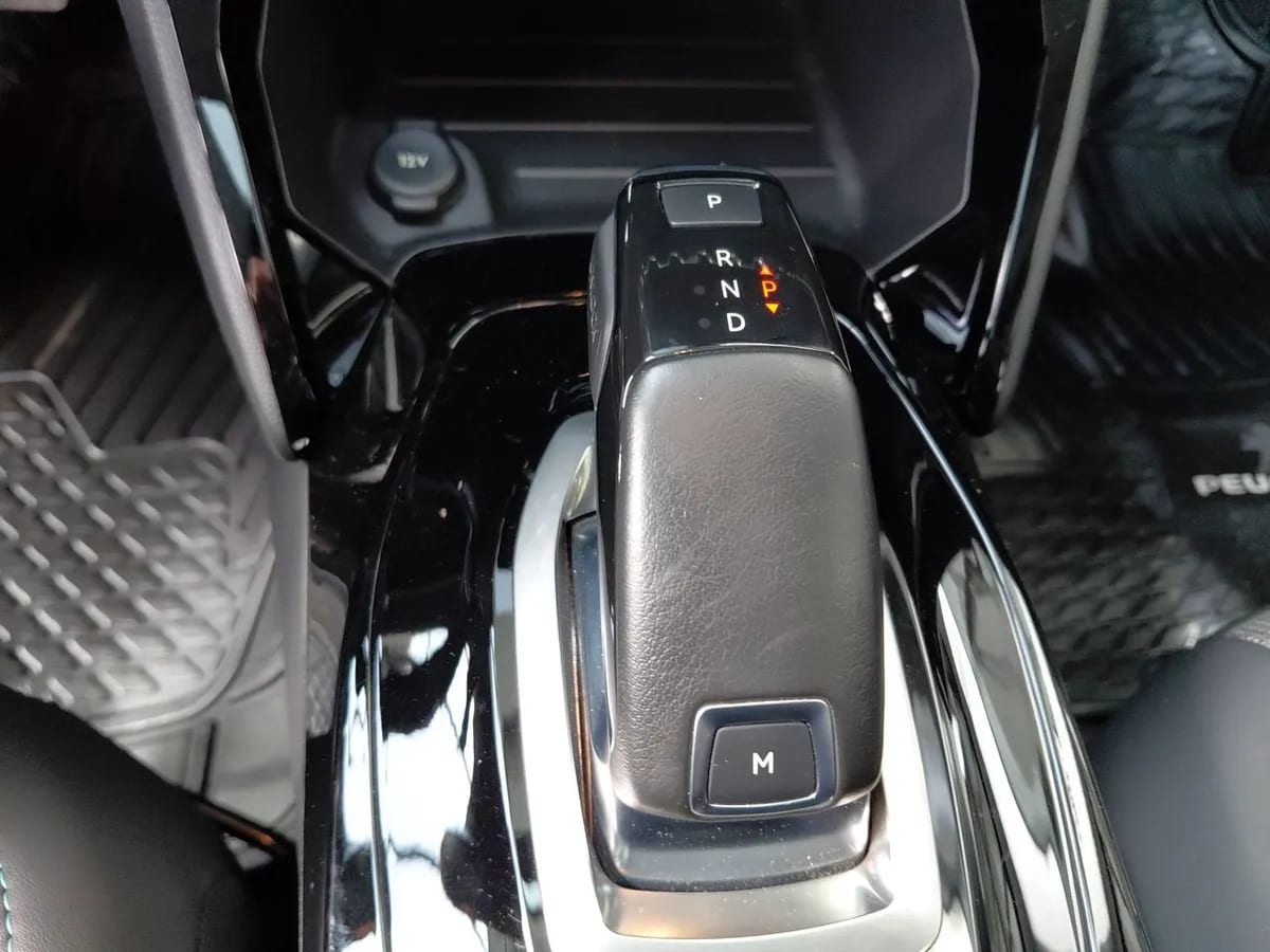 Peugeot 208 1.2 Gt Puretech 4x2 130 Eat8 5p año 2021