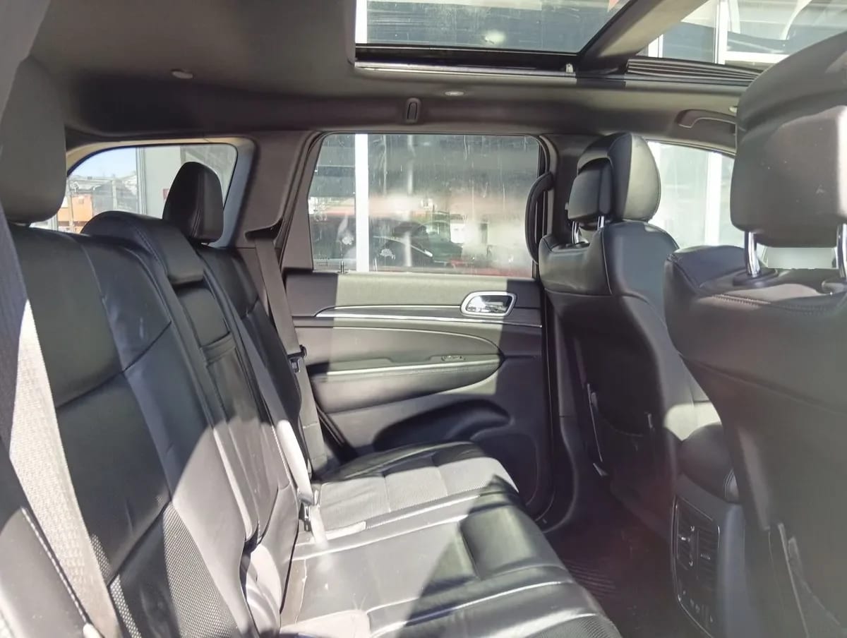 Jeep Grand Cherokee 3.6 Limited Lx 4wd At 5p año 2021