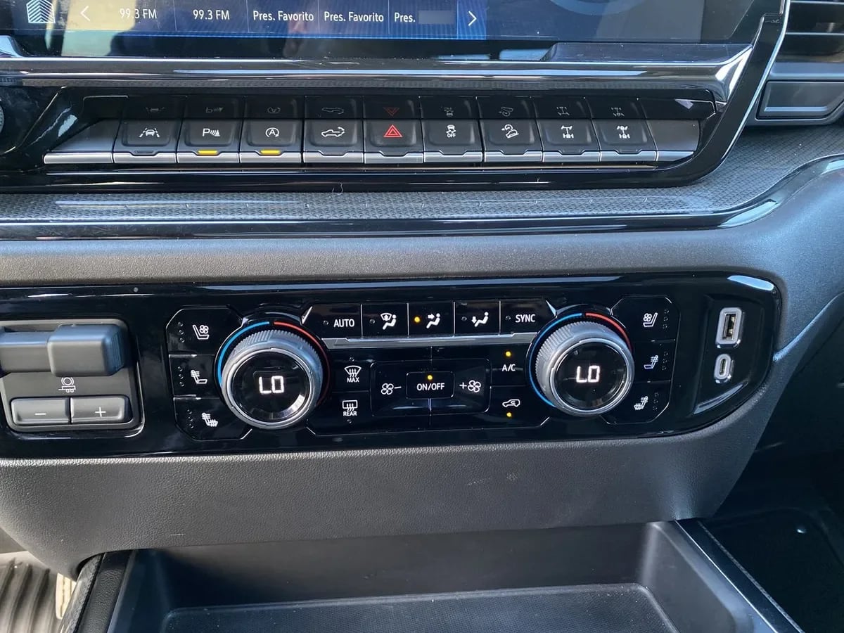 Chevrolet Silverado 6.2 Zr2 4x4 At 4p año 2023