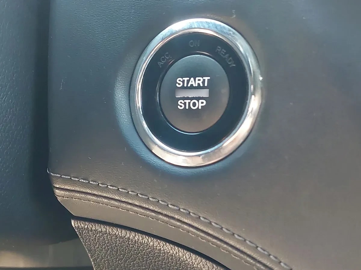 Ssangyong Rexton 2.2 Yrx201 Diesel 4x2 At 5p año 2018