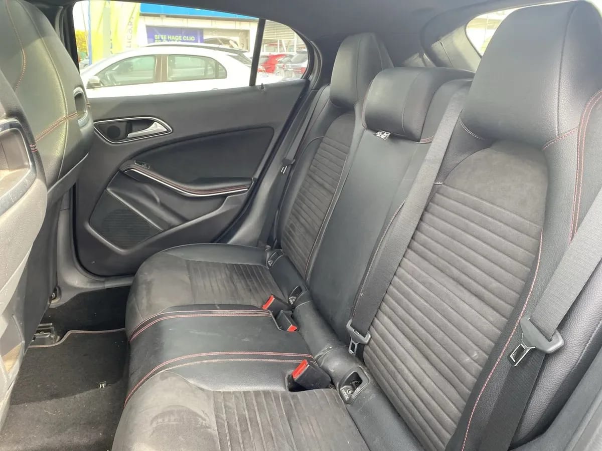 Mercedes-Benz Gla 250 2.0 4matic 4x4 At 5p año 2019