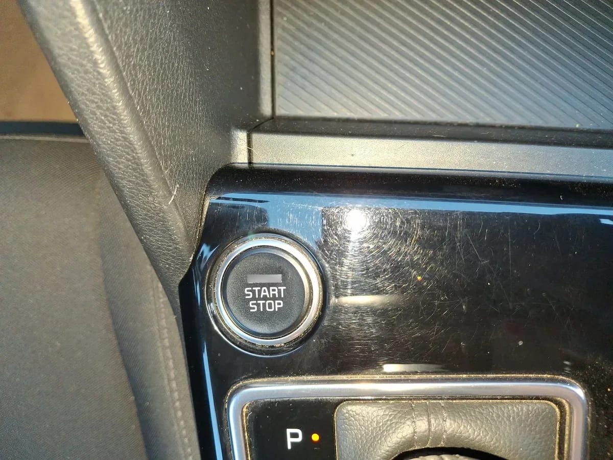 Kia Sportage 2.0 Ex Dies 2wd 8at 5p año 2025