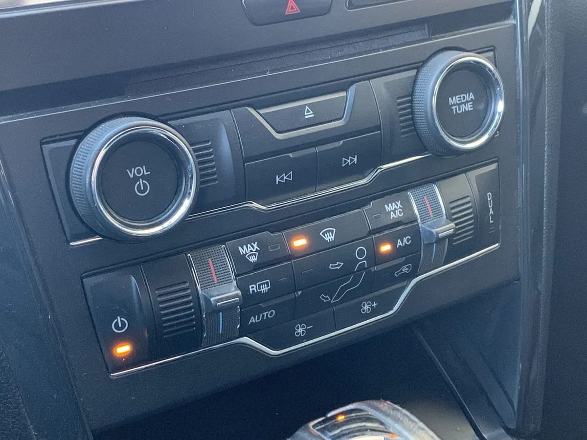 Ford Explorer 3.5 Xlt 4x2 At 5p año 2018