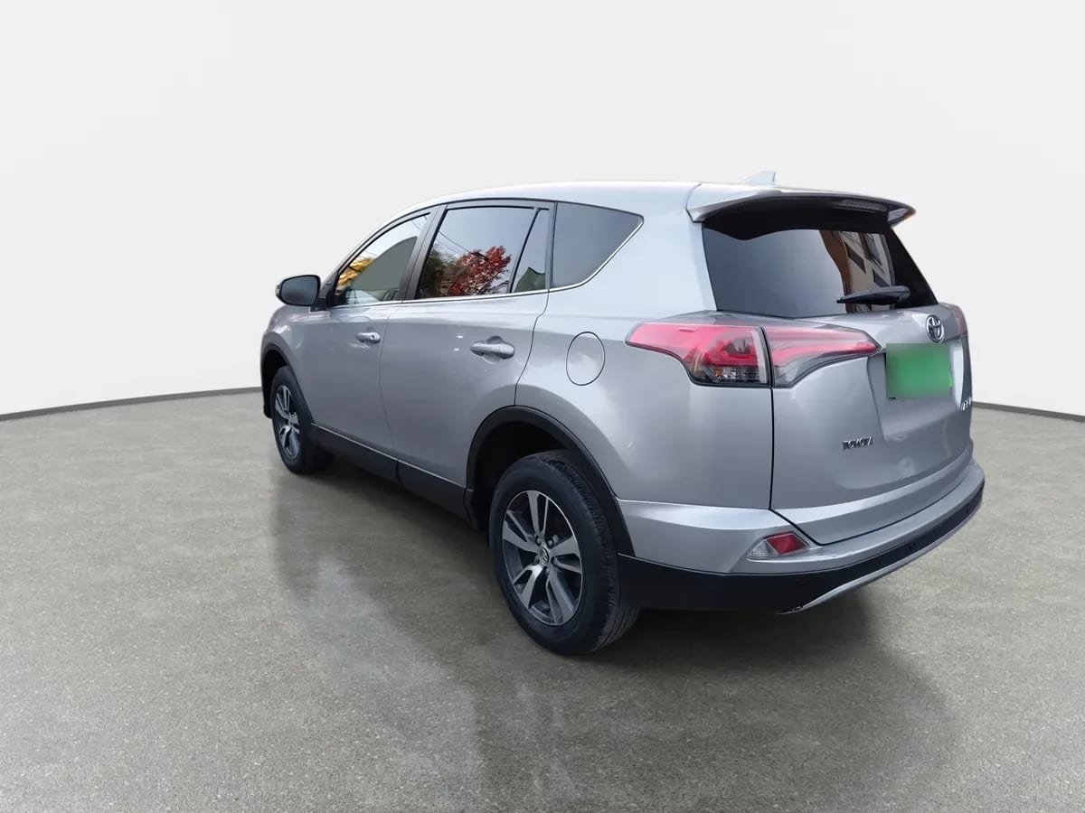 Toyota Rav 4 2.0 4x2 Super Lujo Cvt At 5p año 2019