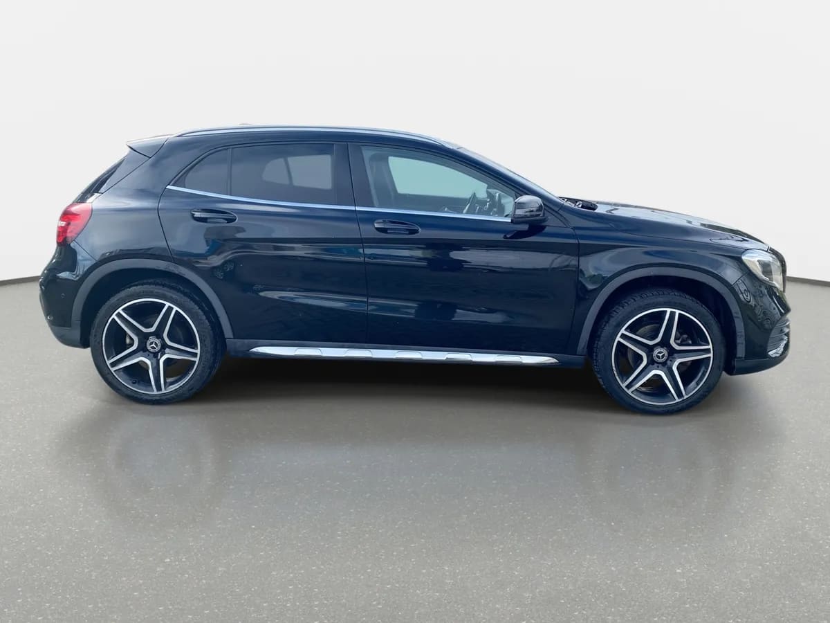 Mercedes-Benz Gla 250 2.0 4matic 4x4 At 5p año 2019