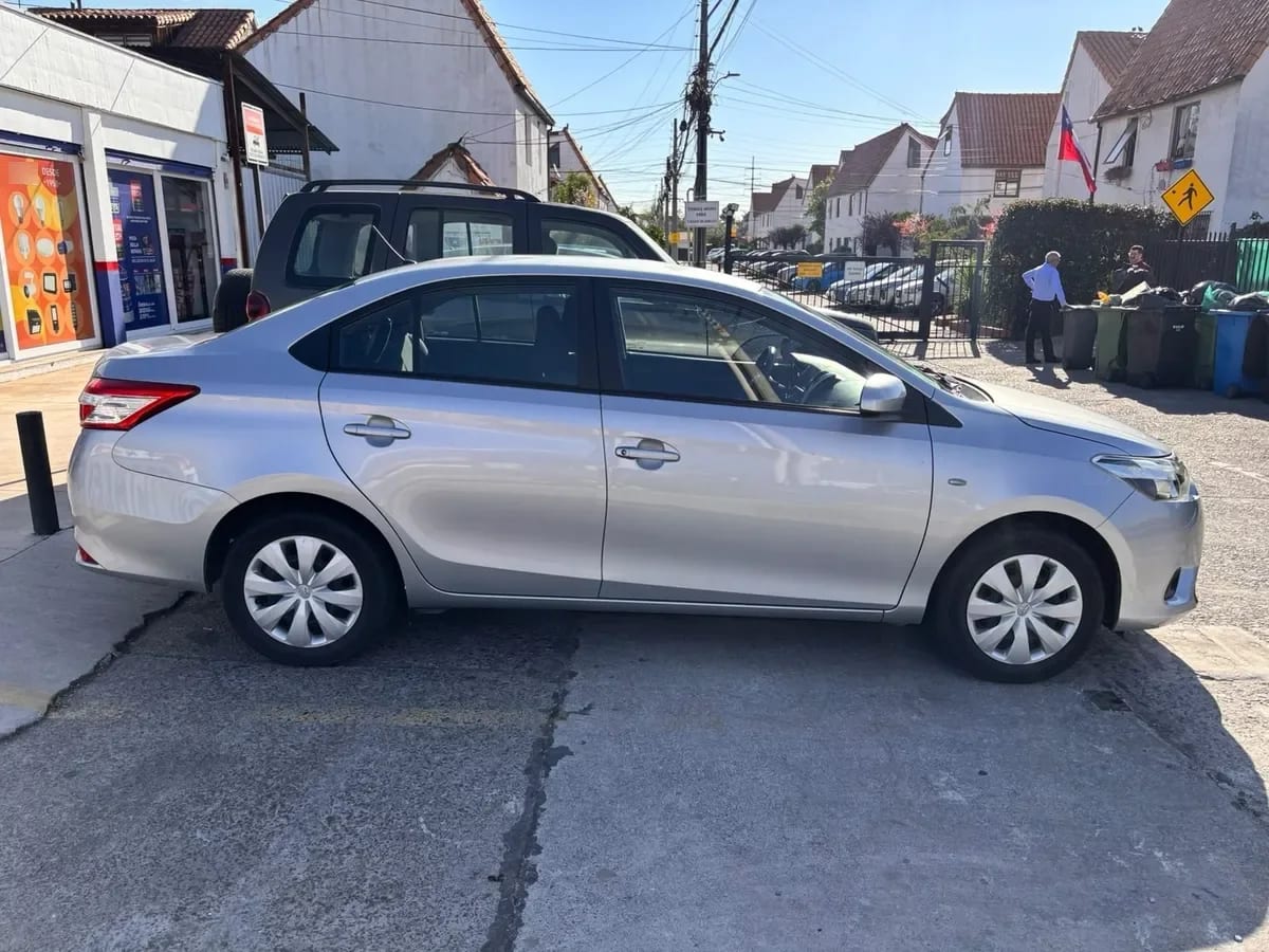 TOYOTA YARIS Otra año 2017
