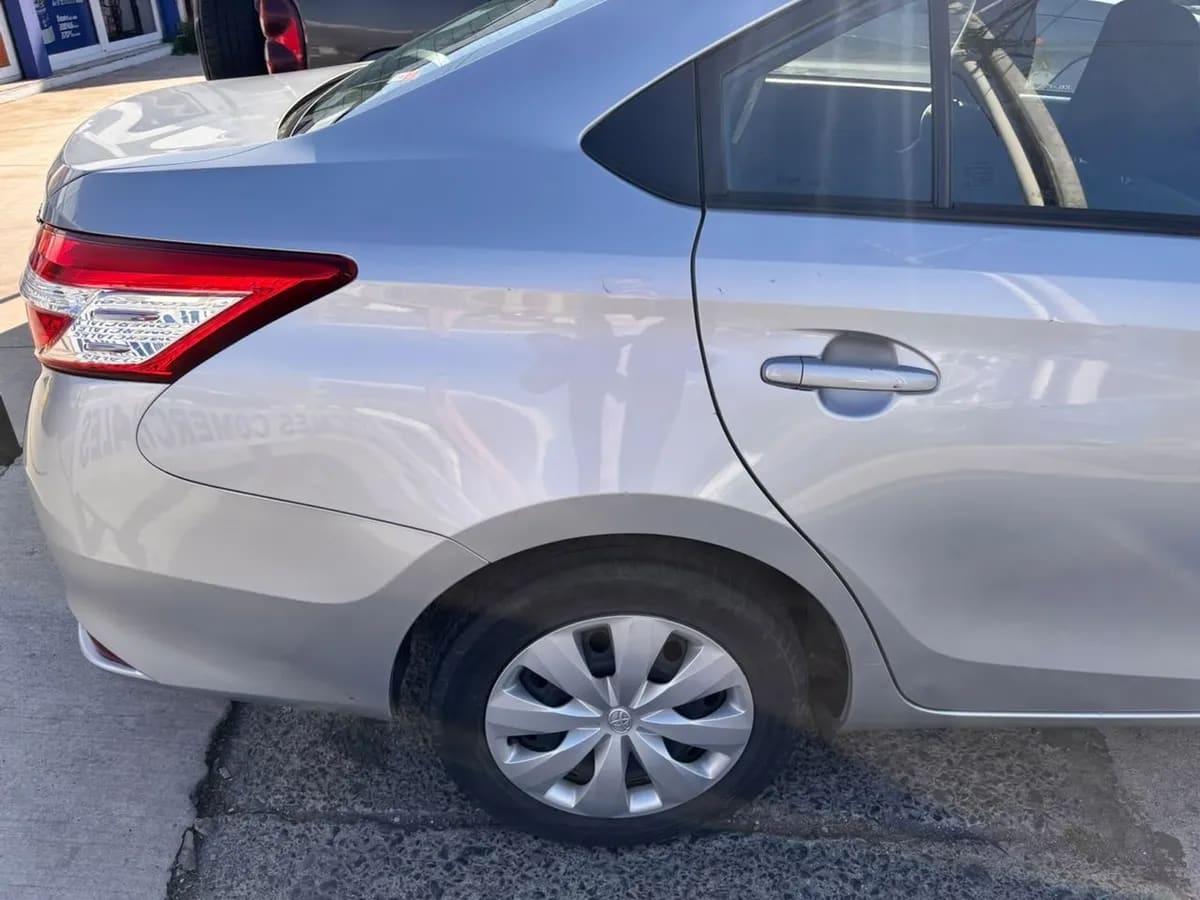 TOYOTA YARIS Otra año 2017