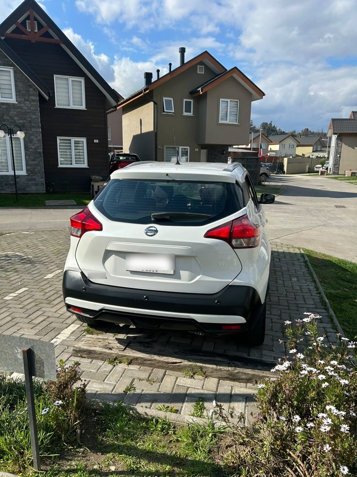 NISSAN KICKS 1.6 Advance Mt año 2019