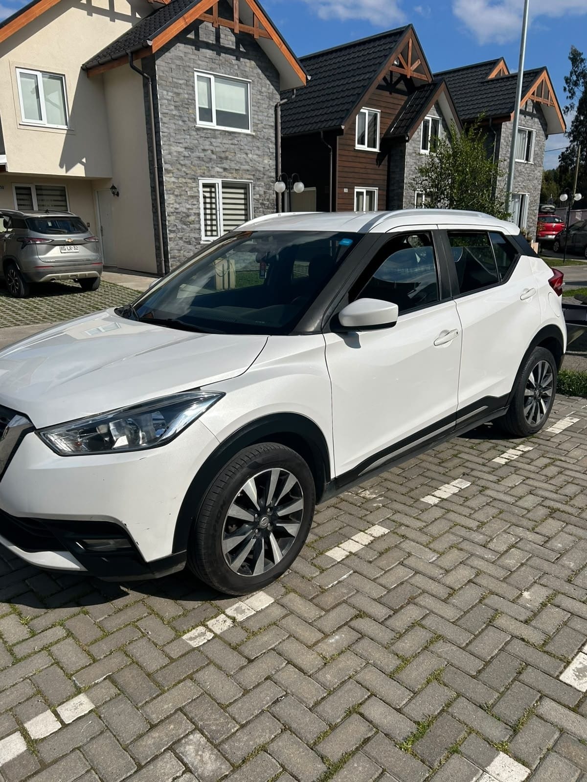 NISSAN KICKS 1.6 Advance Mt año 2019
