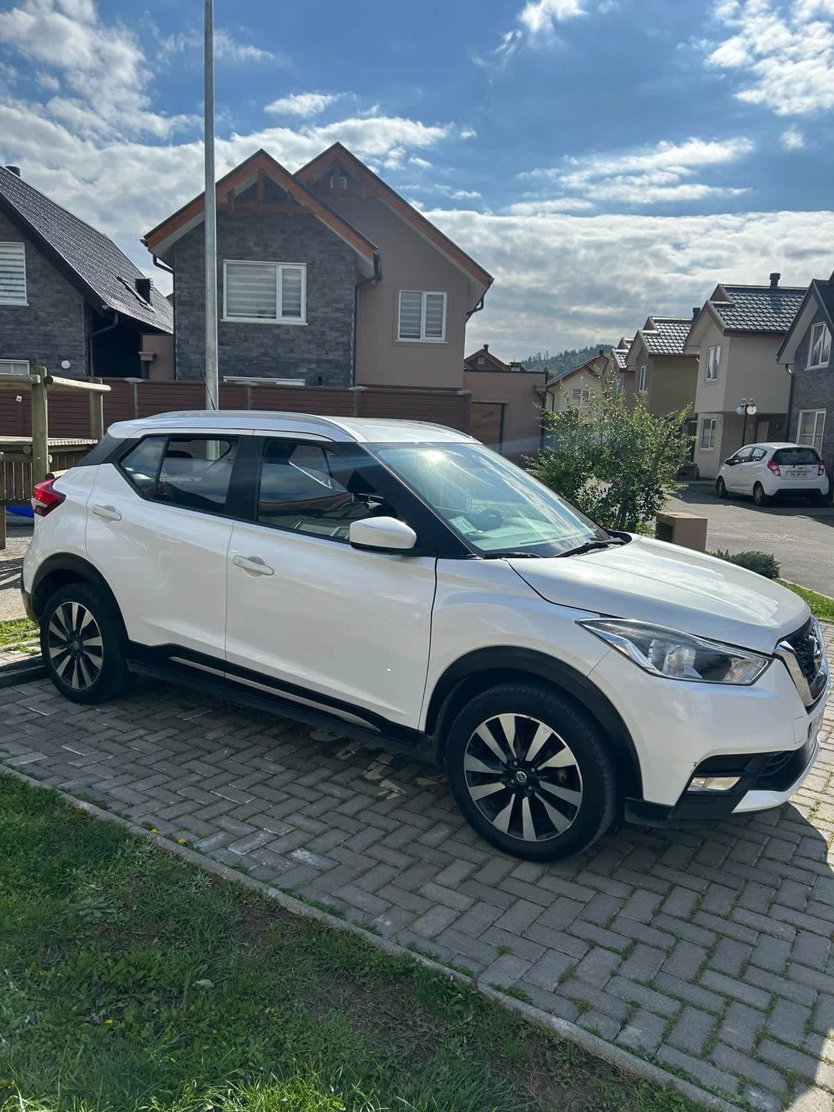 NISSAN KICKS 1.6 Advance Mt año 2019