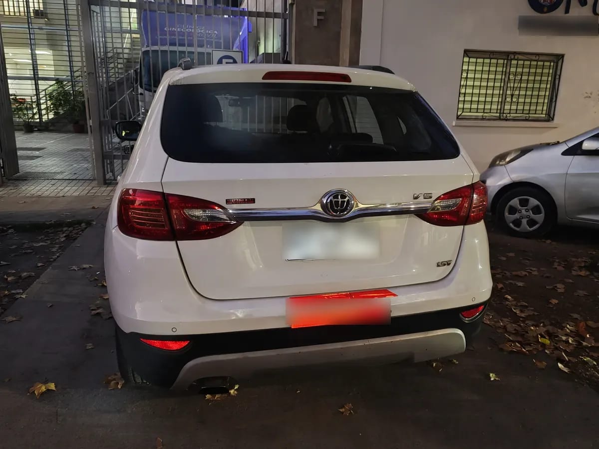 BRILLIANCE V5 1.5 Sport Turbo E5 Mt año 2014