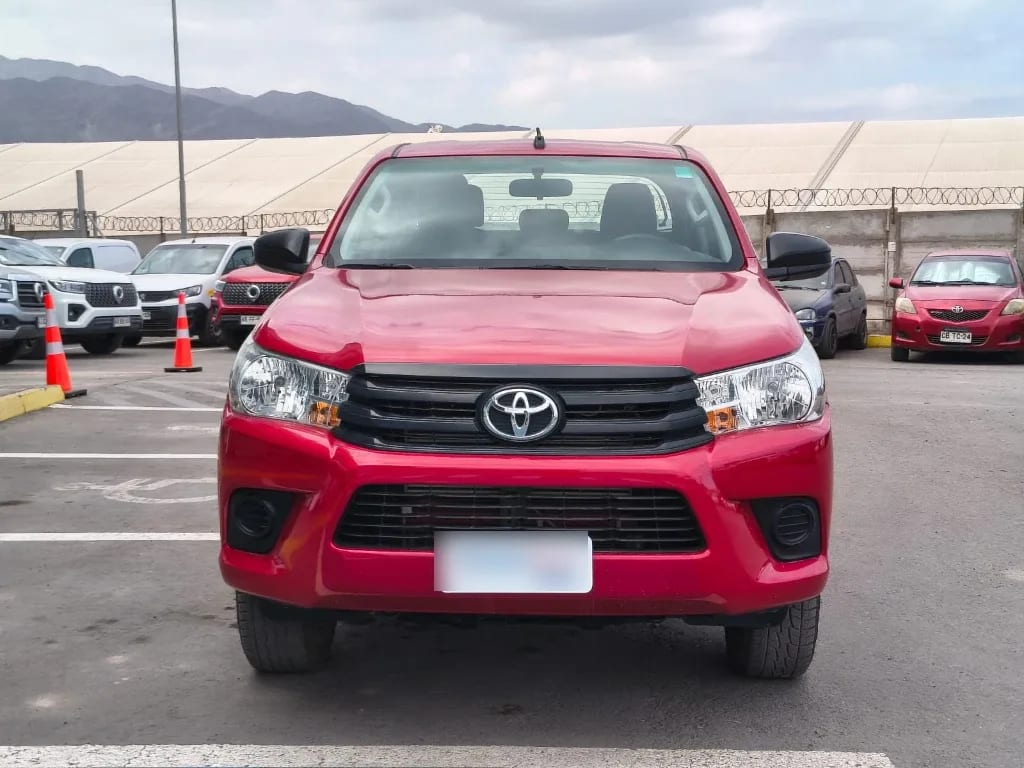 Toyota Hilux Dc 4x4 2.4 D Dx Mt año 2024