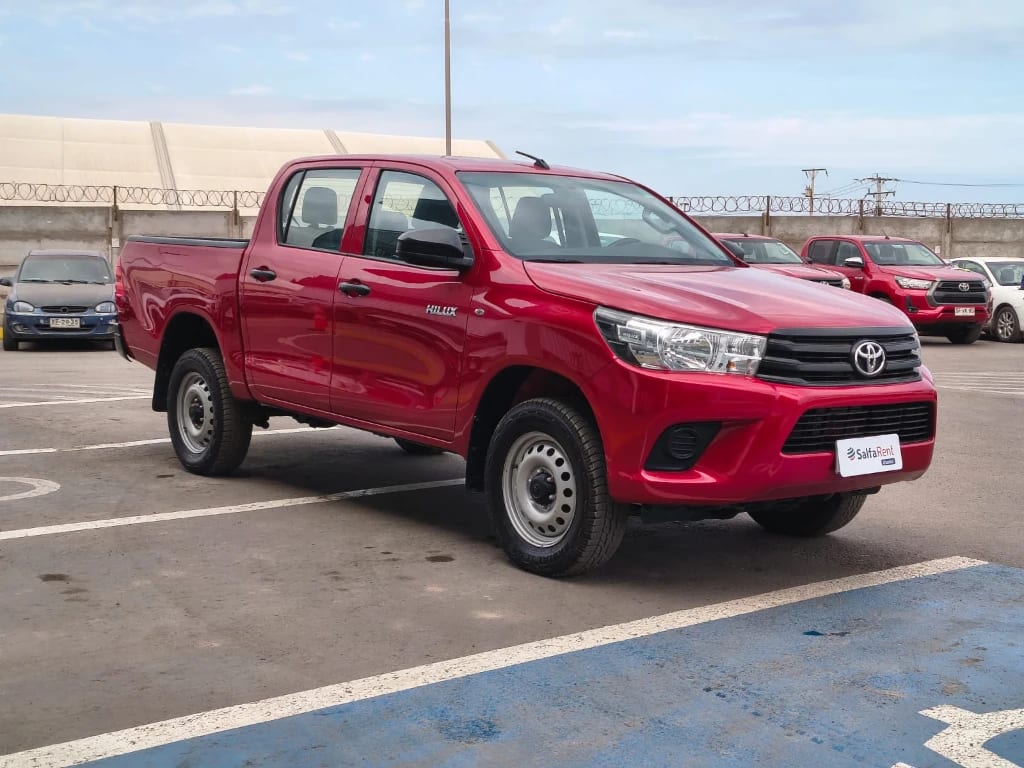 Toyota Hilux Dc 4x4 2.4 D Dx Mt año 2024