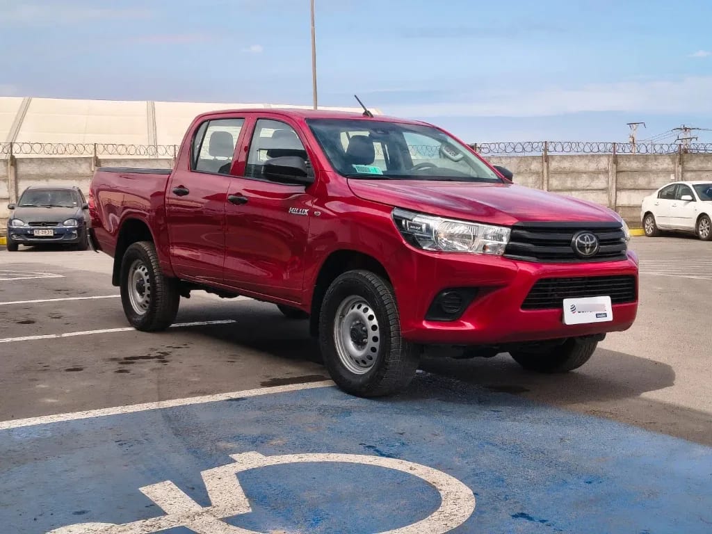 Toyota Hilux Hilux Dx Tss 4x4 Mt año 2024