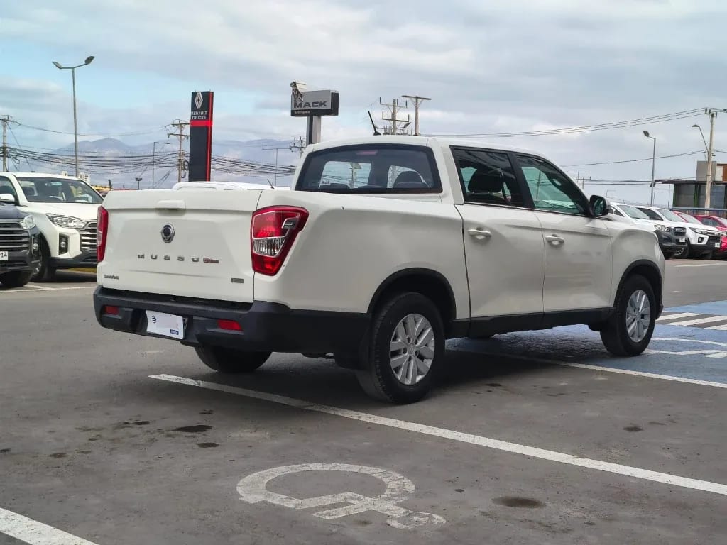 Ssangyong Grand Musso 2.2 4x2 Mt Full-Ql612 año 2023