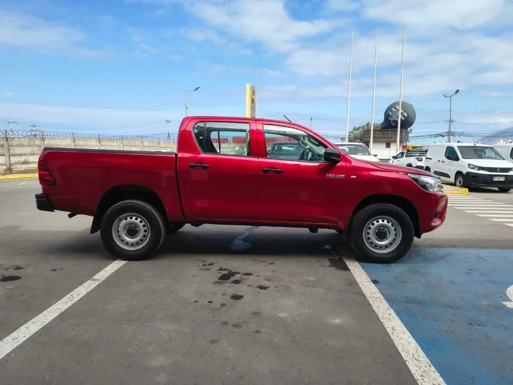 Toyota Hilux Hilux Dx Tss 4x4 Mt año 2024