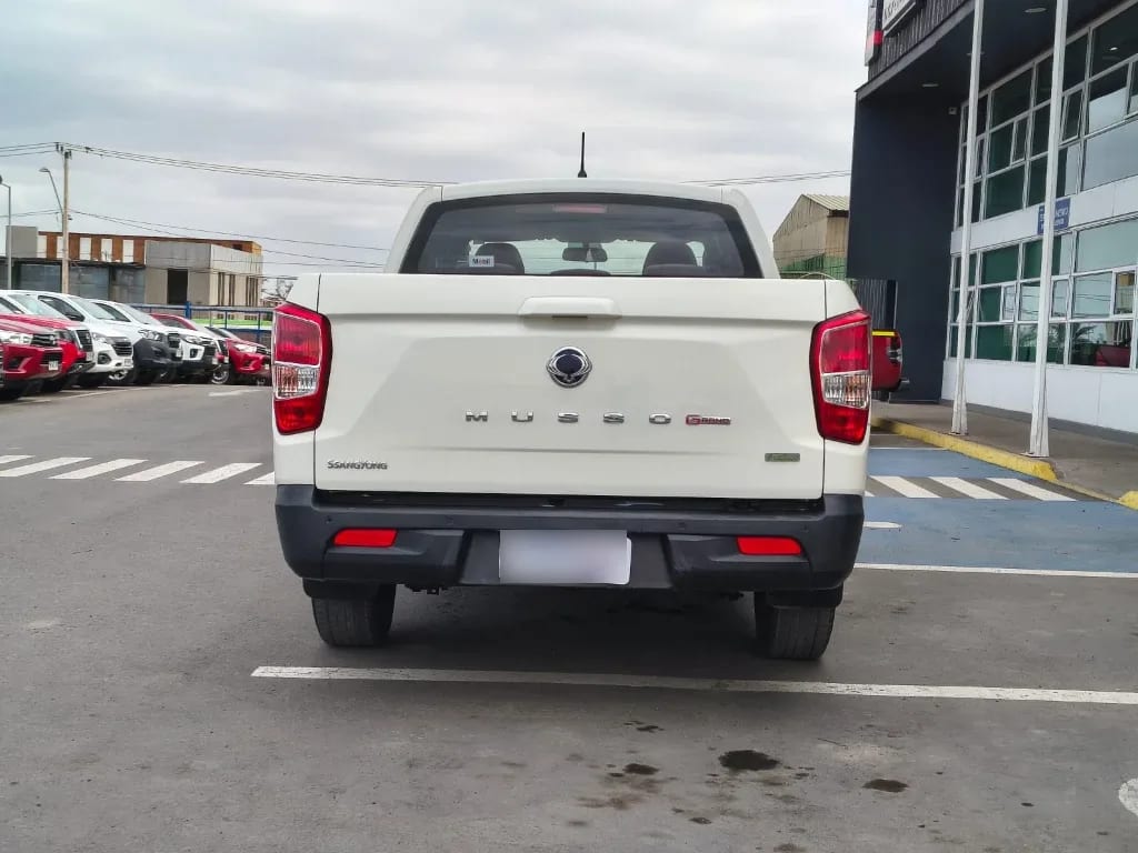 Ssangyong Grand Musso 2.2 4x2 Mt Full-Ql612 año 2023