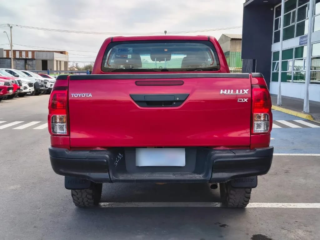 Toyota Hilux Dc 4x4 2.4 D Dx Mt año 2024