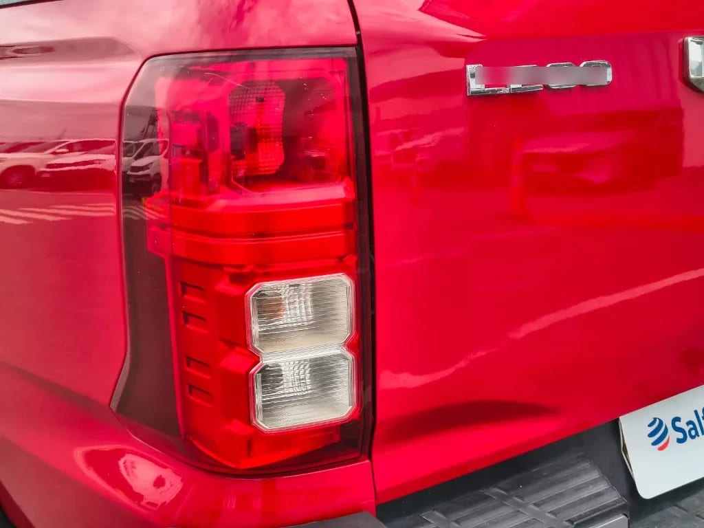 Mitsubishi L200 Katana D/c 2.4 Tdi Mt Xrt 4x4 año 2024