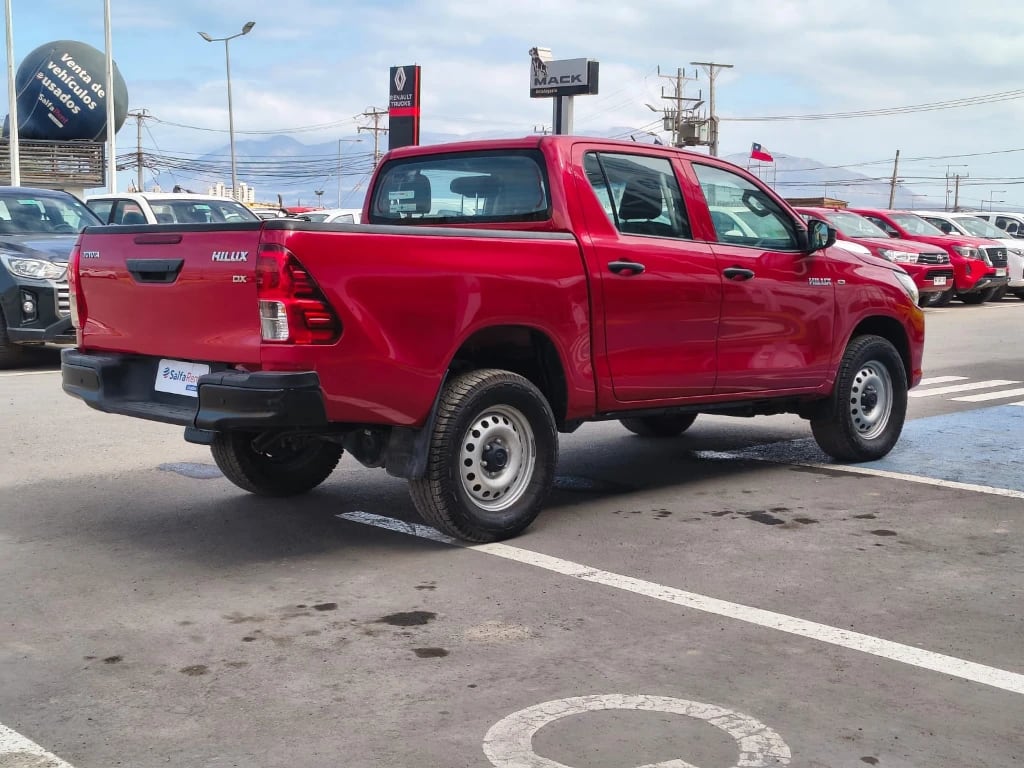 Toyota Hilux Hilux Dx Tss 4x4 Mt año 2024