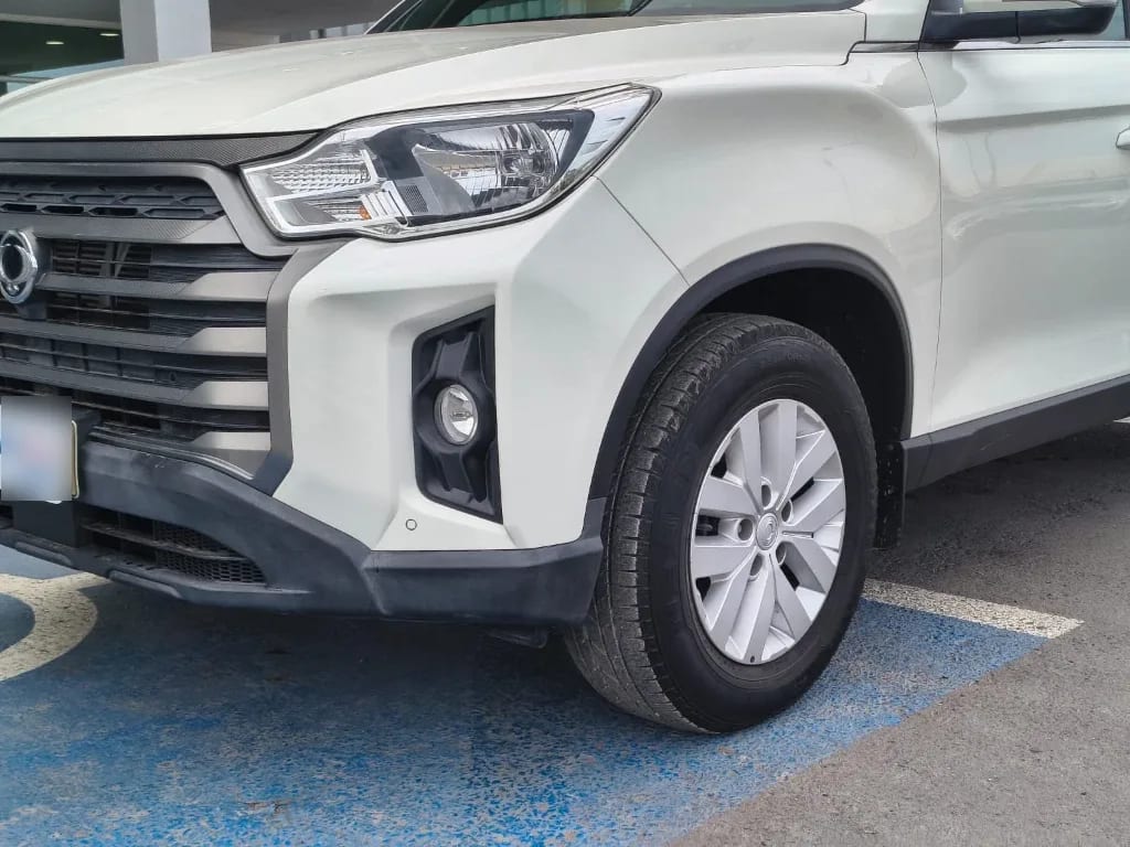 Ssangyong Grand Musso 2.2 4x2 Mt Full-Ql612 año 2023