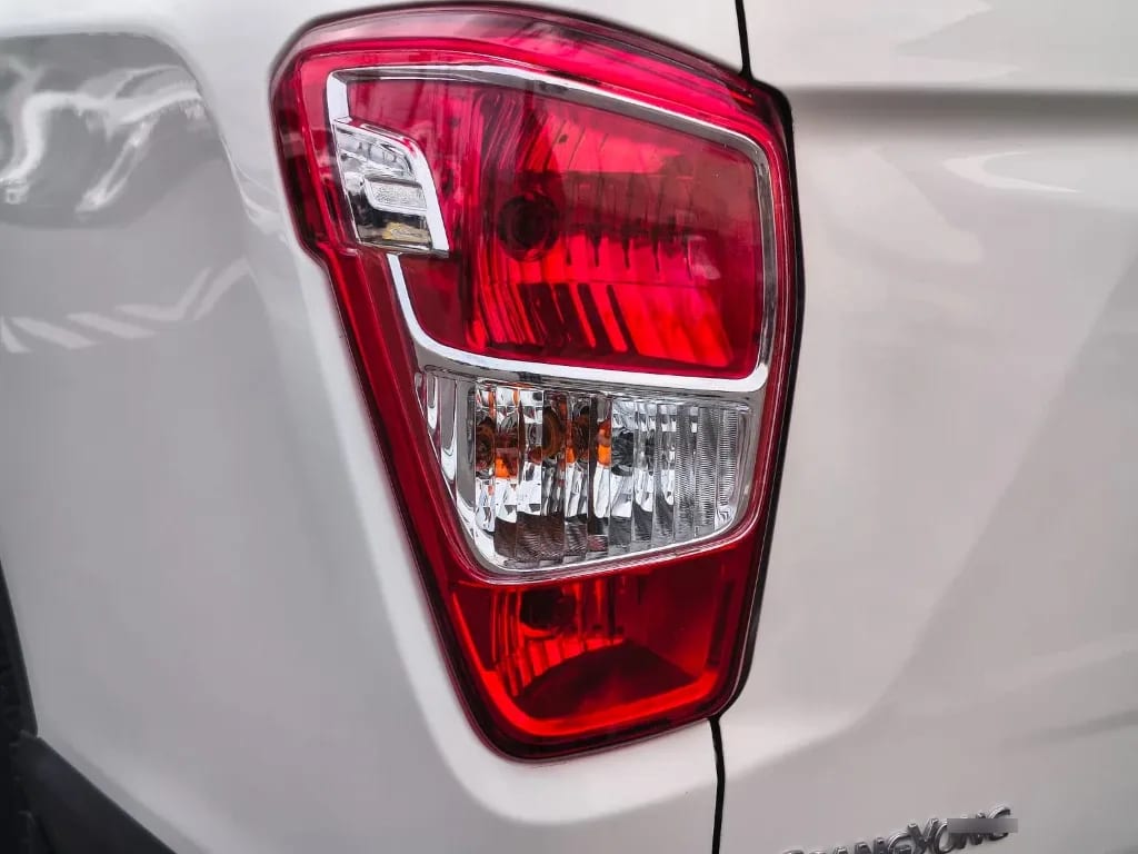 Ssangyong Grand Musso 2.2 4x2 Mt Full-Ql612 año 2023