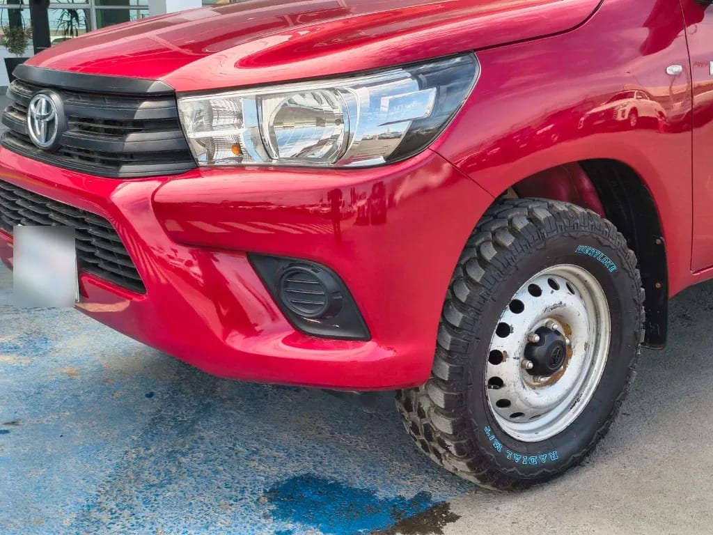 Toyota Hilux Dc 4x4 2.4 D Dx Mt año 2024