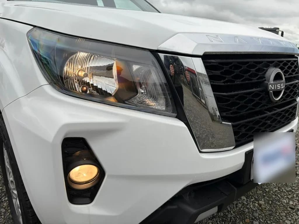 Nissan Navara D Cab Mt 4x4 2.3 año 2023