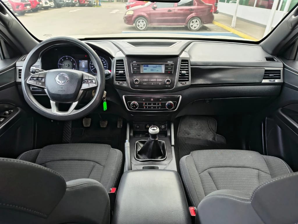Ssangyong Grand Musso 2.2 4x2 Mt Full-Ql612 año 2023