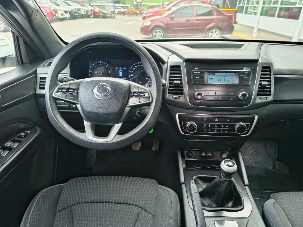 Ssangyong Grand Musso 2.2 4x2 Mt Full-Ql612 año 2023