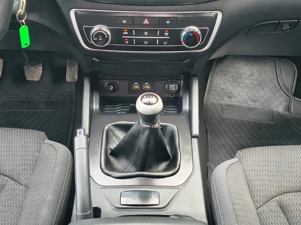 Ssangyong Grand Musso 2.2 4x2 Mt Full-Ql612 año 2023