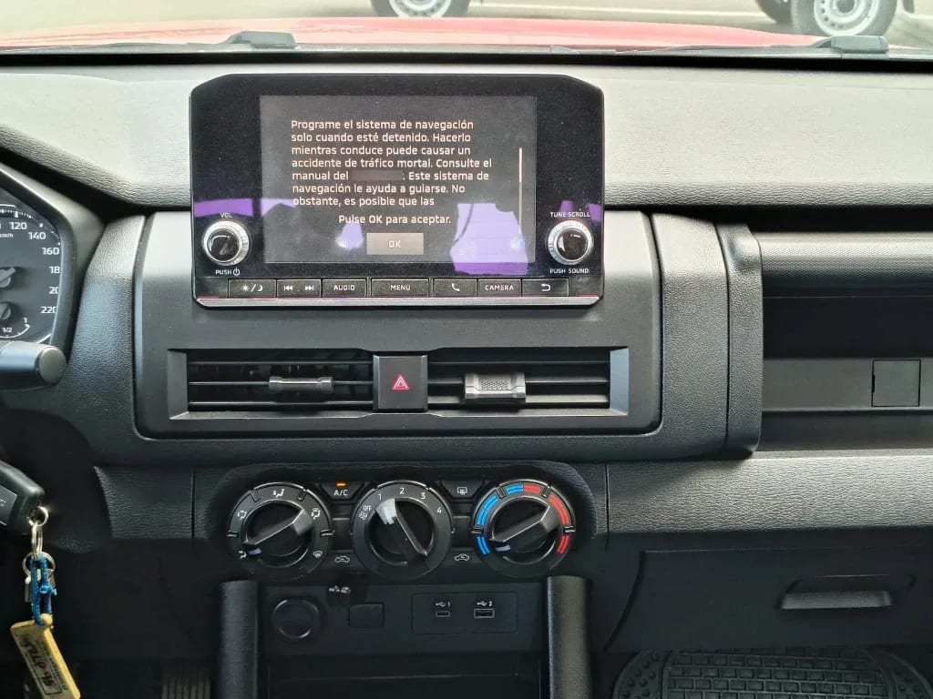 Mitsubishi L200 Katana D/c 2.4 Tdi Mt Xrt 4x4 año 2024
